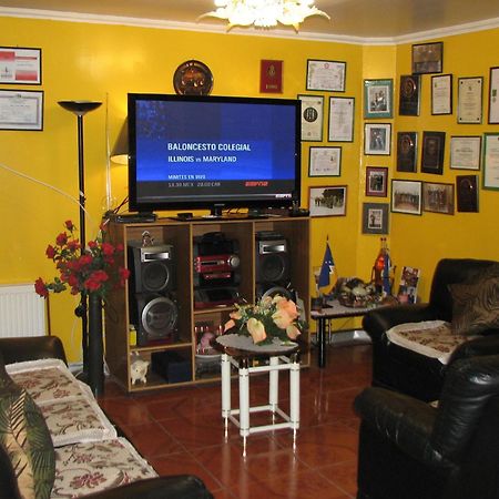 Hostal El Mirador Punta Arenas Exteriör bild